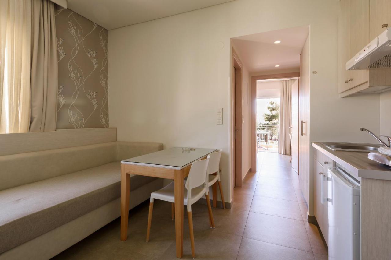 Poseidon Studios & Apartments Palaiochora Exteriér fotografie