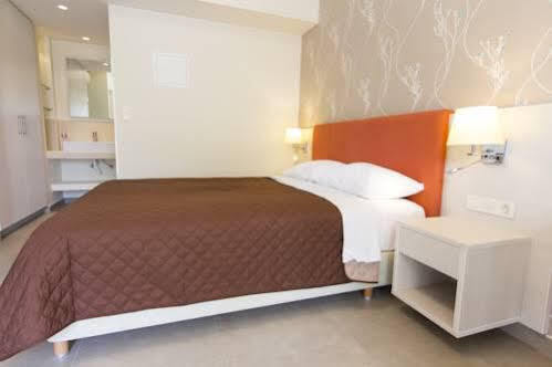 Poseidon Studios & Apartments Palaiochora Exteriér fotografie