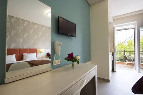 Poseidon Studios & Apartments Palaiochora Exteriér fotografie